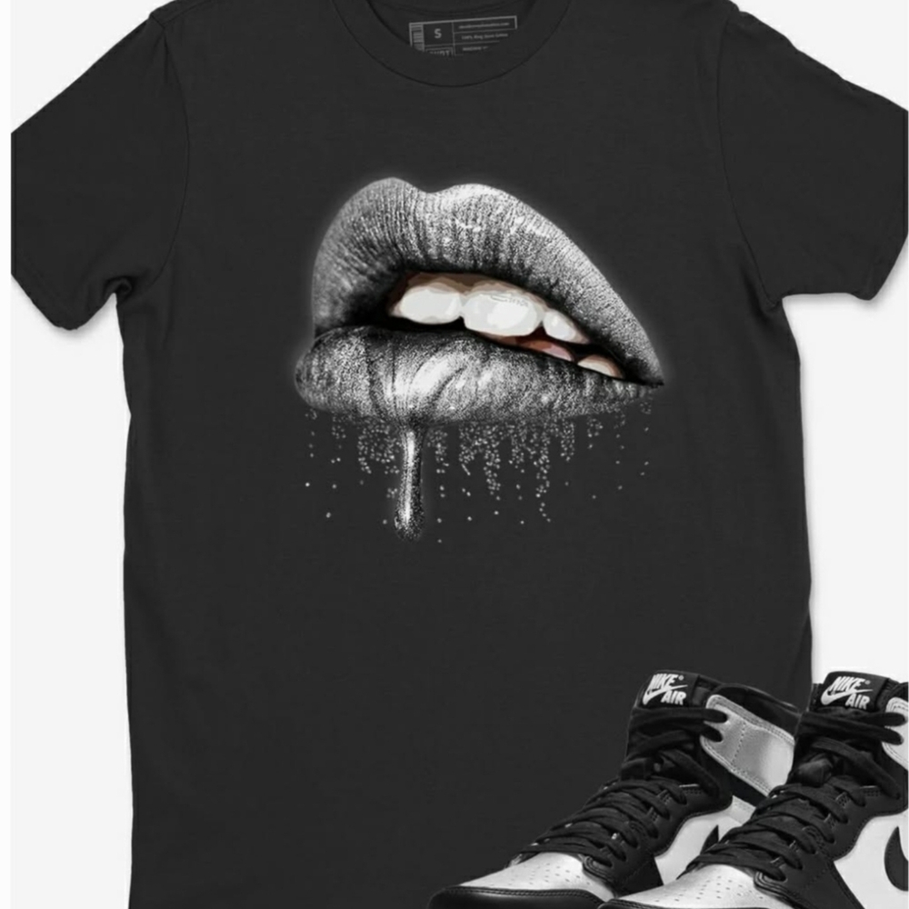 Black Graphic Lip Print Tee